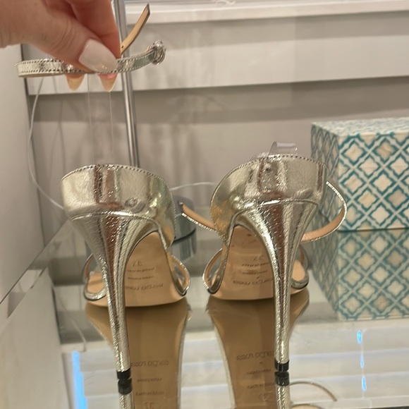 Brand New! NWT SERGIO ROSSI embossed leather silver and transparent heel. - Picture 4 of 8